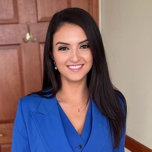 Meet your Posher, Dea